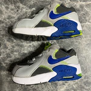 Nike Toddler boys size 6 air max